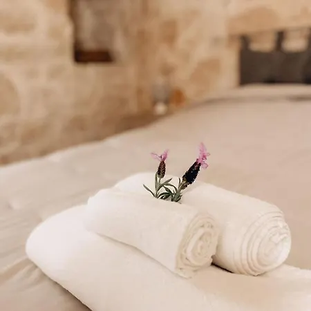 I Trulli Dei Nonni Evelin Tatil Evi *