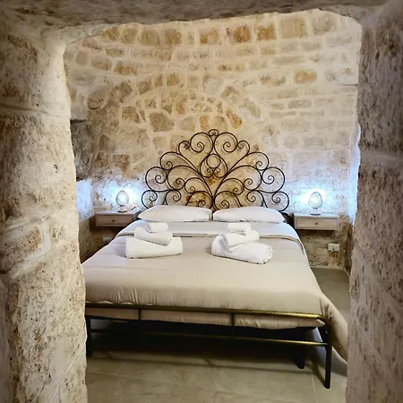I Trulli Dei Nonni Evelin Tatil Evi *
